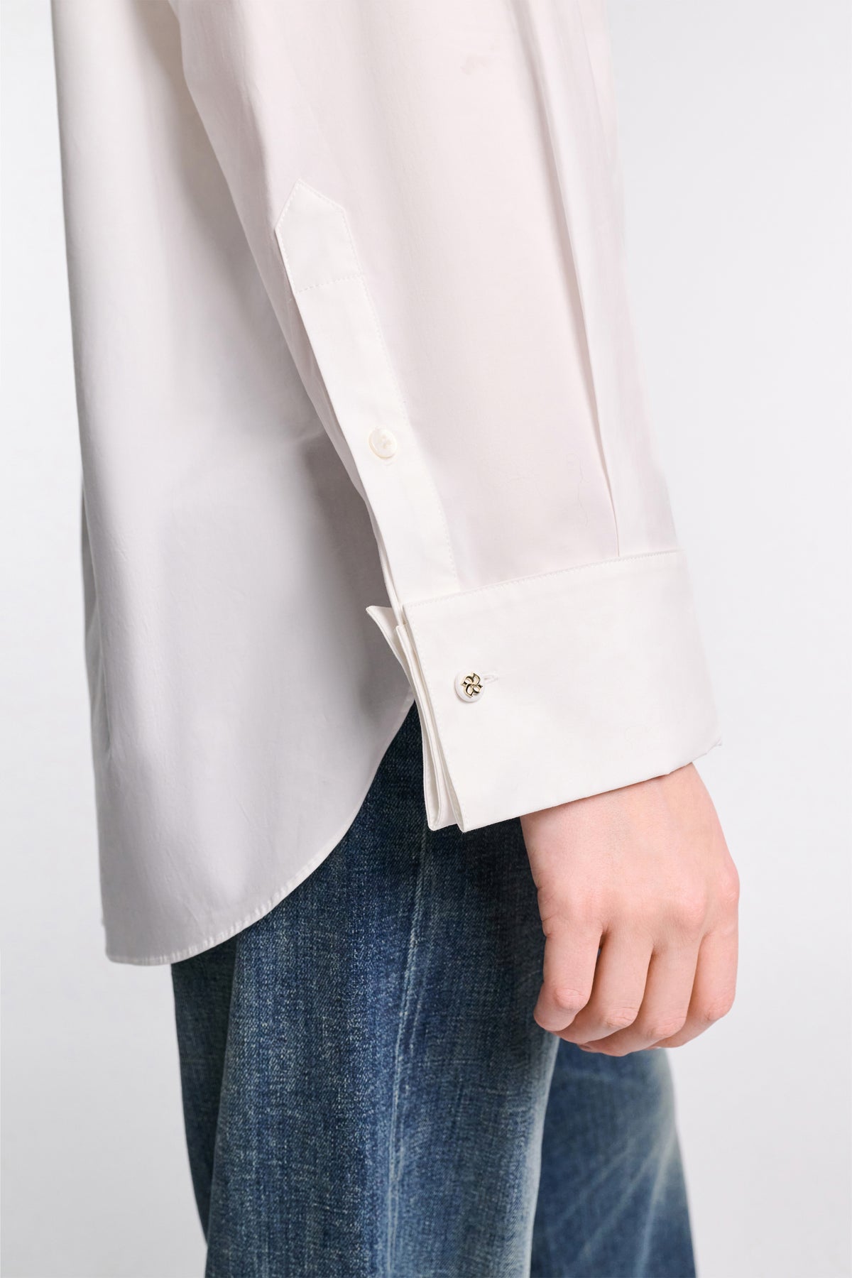 Pop Bow Shirt